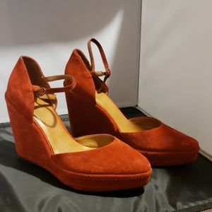 Nine West burnt orange wedge shoe